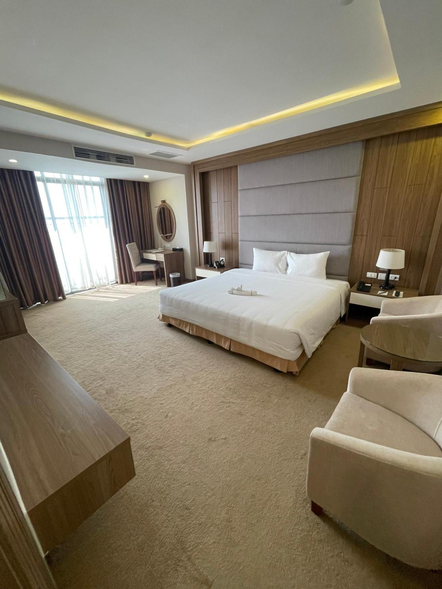 Muong Thanh Luxury Ha Nam Phu Ly Exterior photo